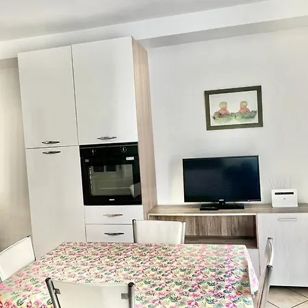Apartment Maia *